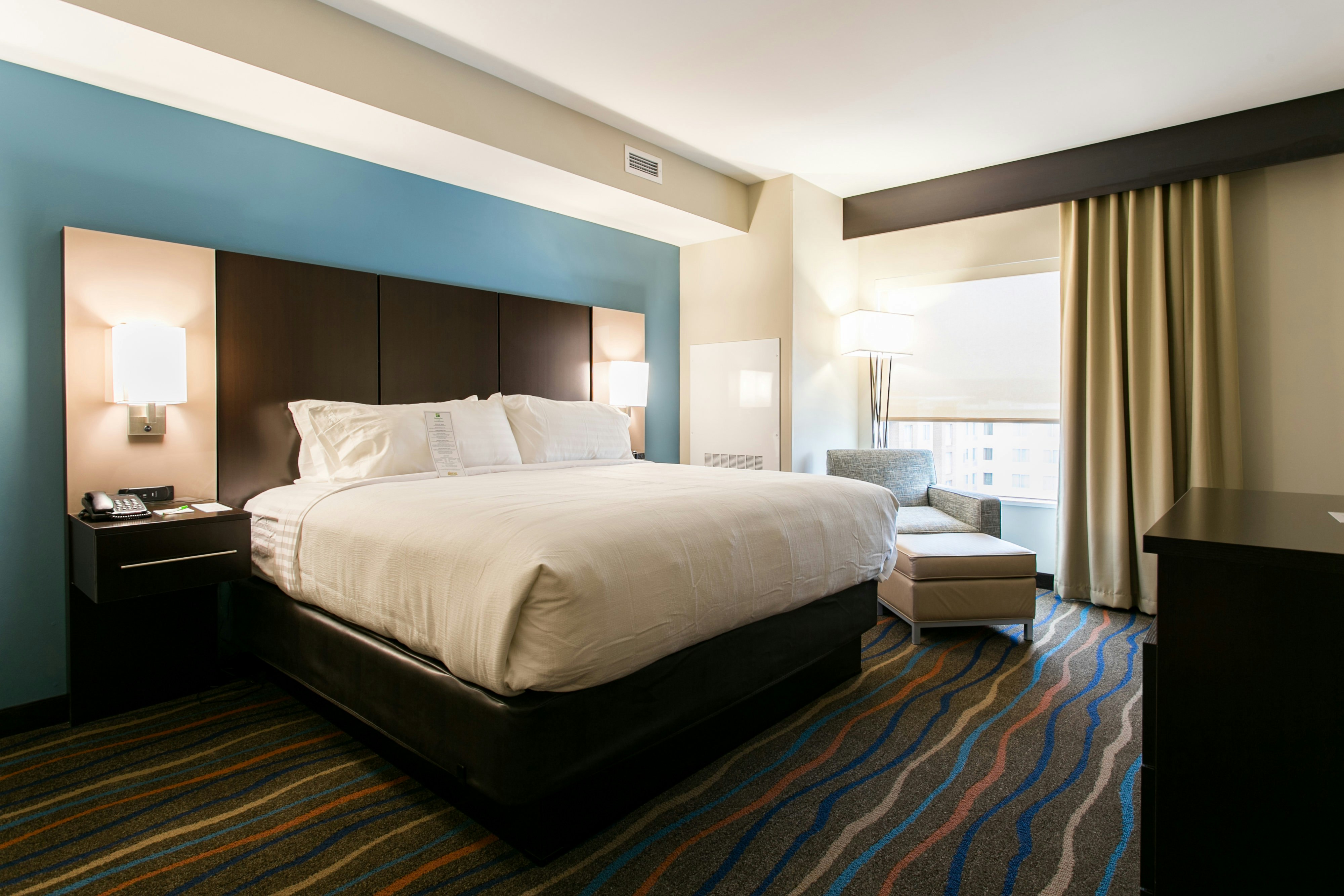 Holiday Inn Hotel & Suites CHATTANOOGA DOWNTOWN 17/65
