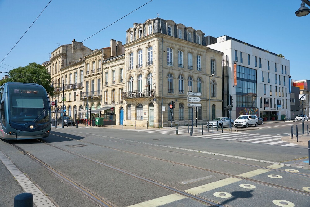 Hôtel Vatel 65/66
