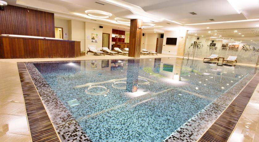 Emerald Hotel 15/37