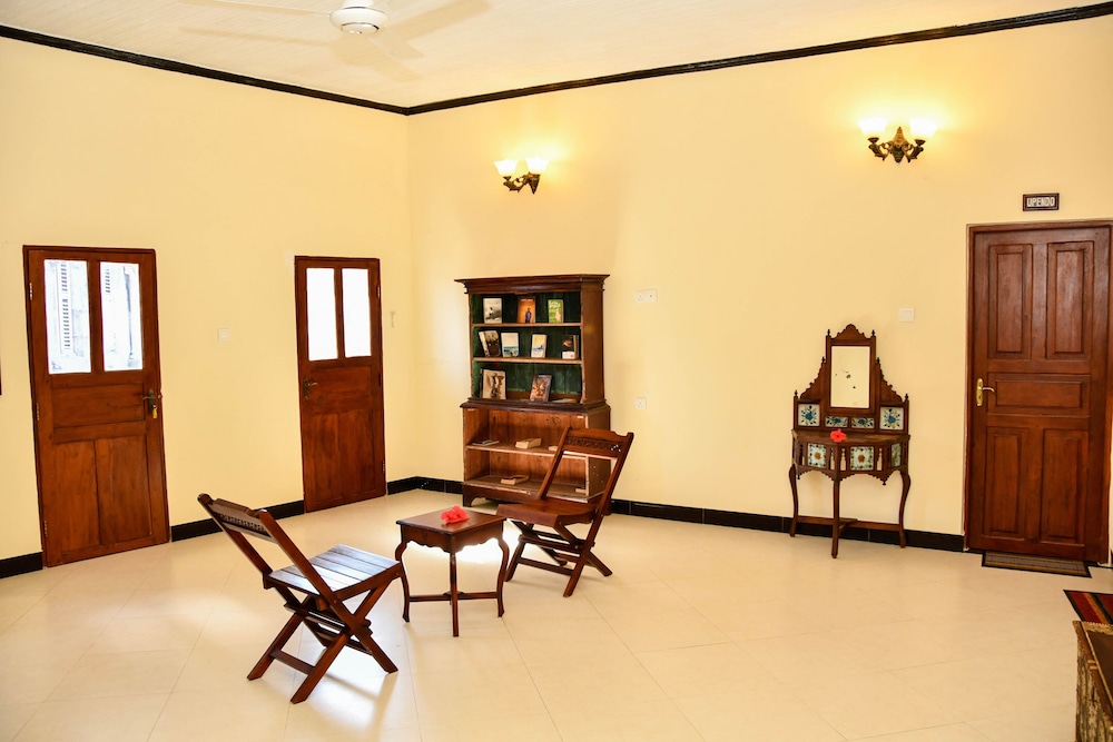 Forodhani Park Hotel 35/50