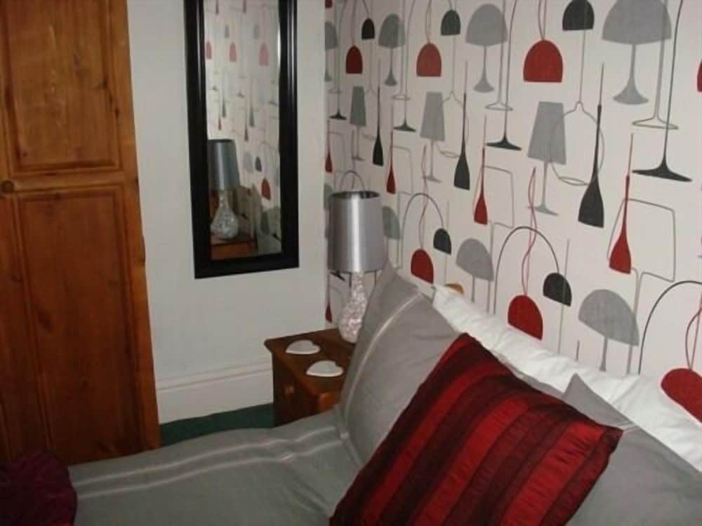 Esklet Guest House 16/32