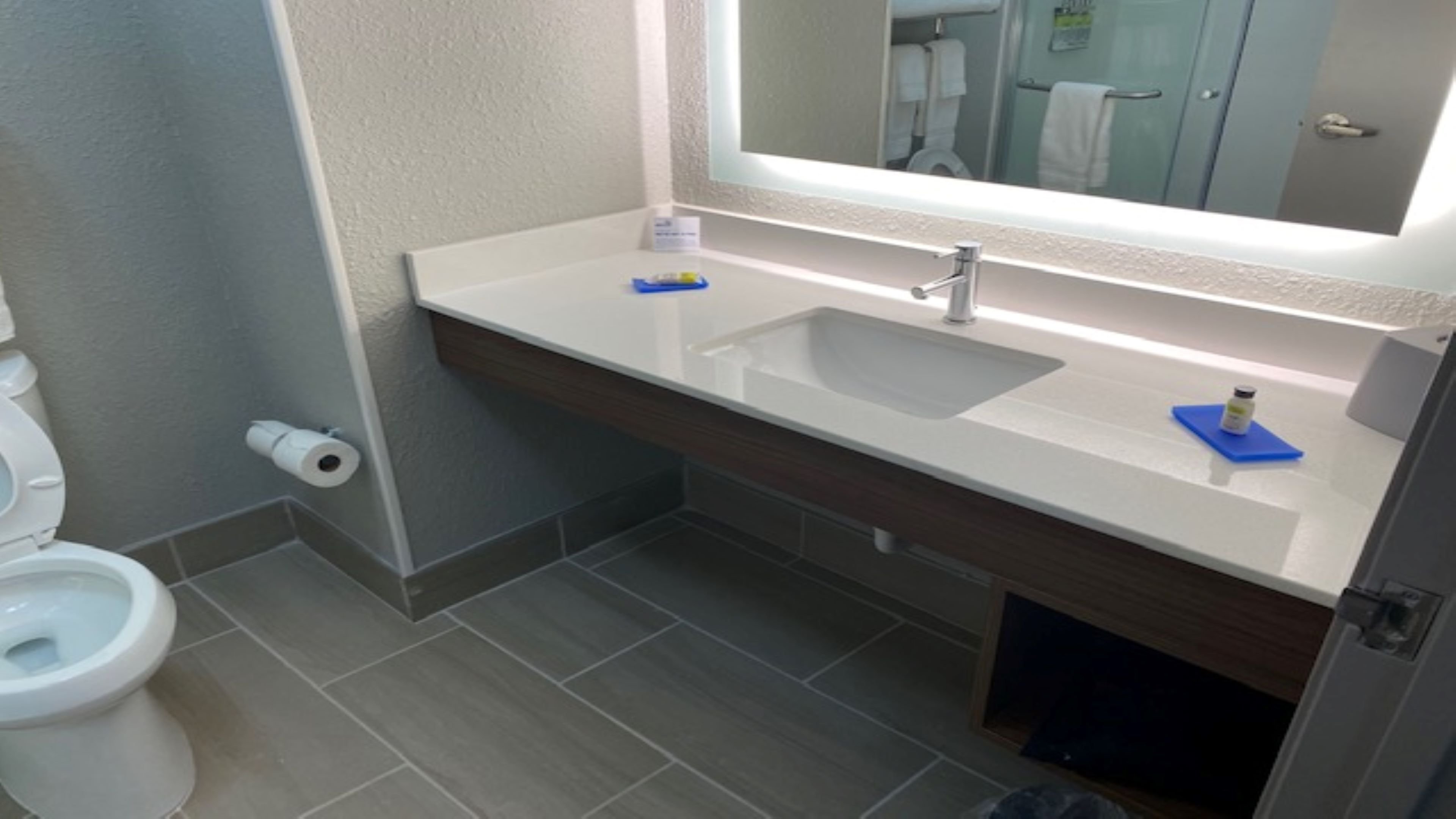 Holiday Inn Express Hotel And Suites Enterprise 24/27