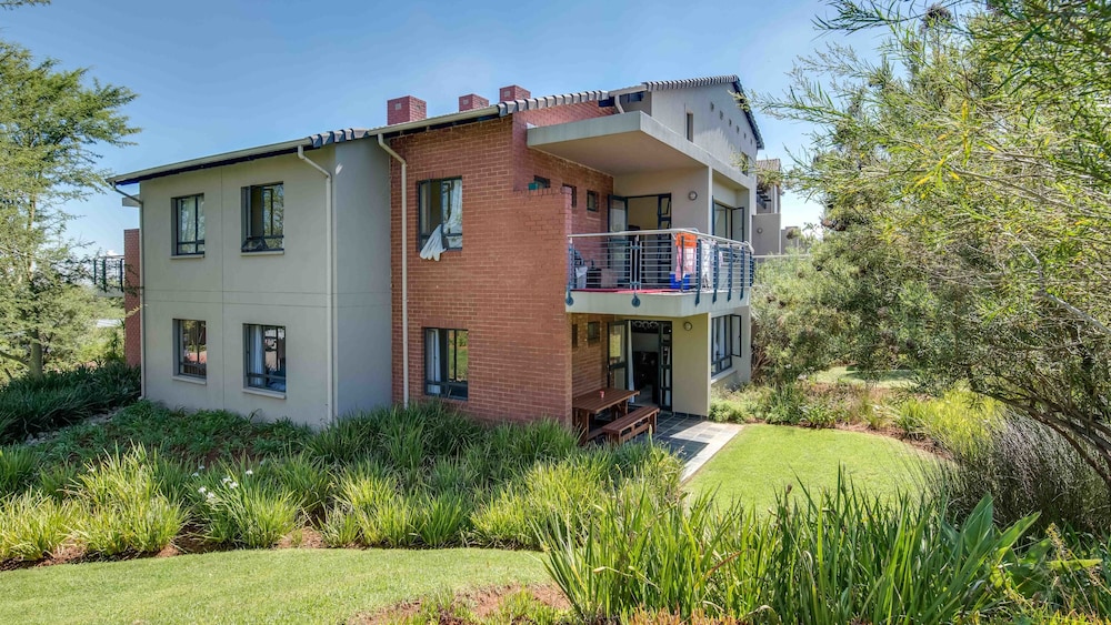 JoziStay Jackal Creek Apartments - Northriding 2/29