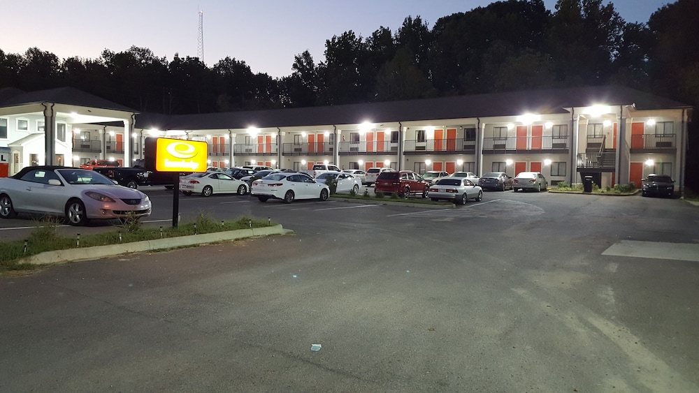Econo Lodge Forrest City I-40 33/43