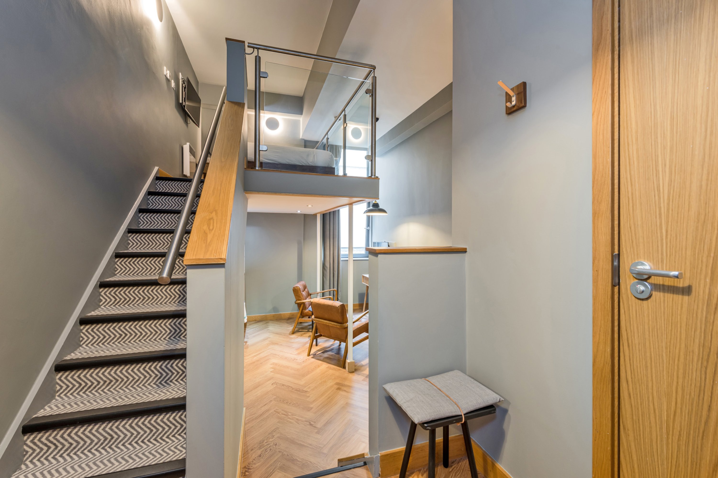 KM Apartments 27/55