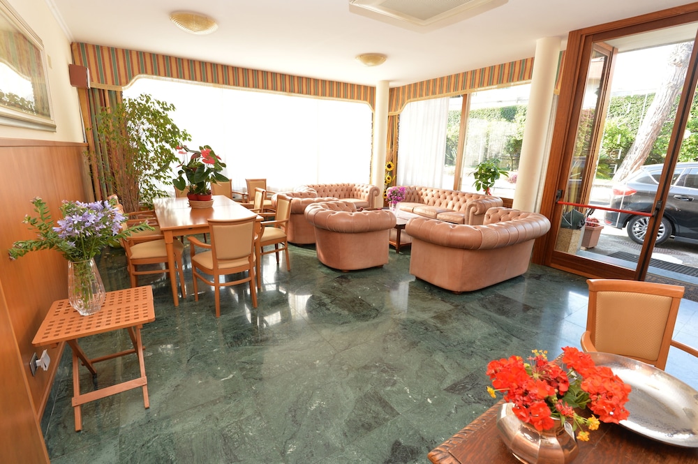 Miramare Residence 15/41