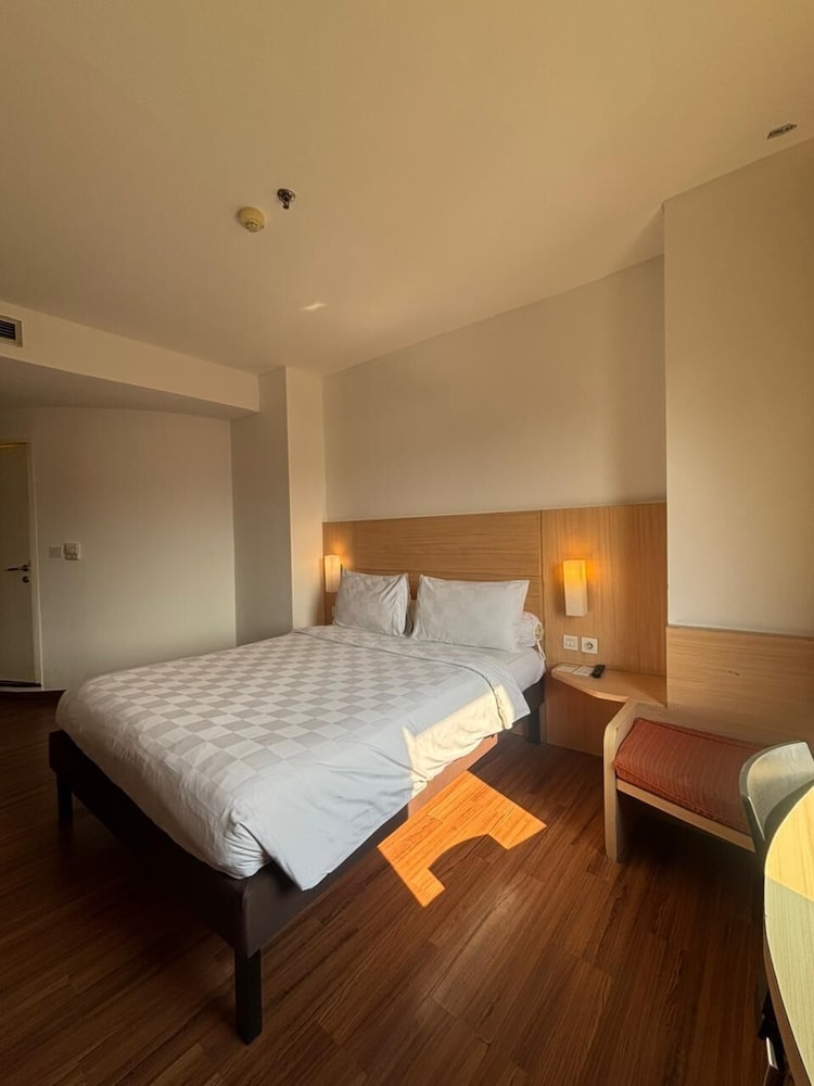 Swiss-Belinn Cawang 34/64