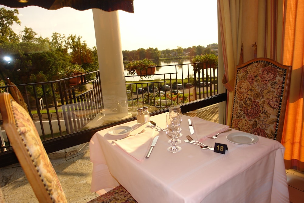 Brit Hotel Du Lac 29/43