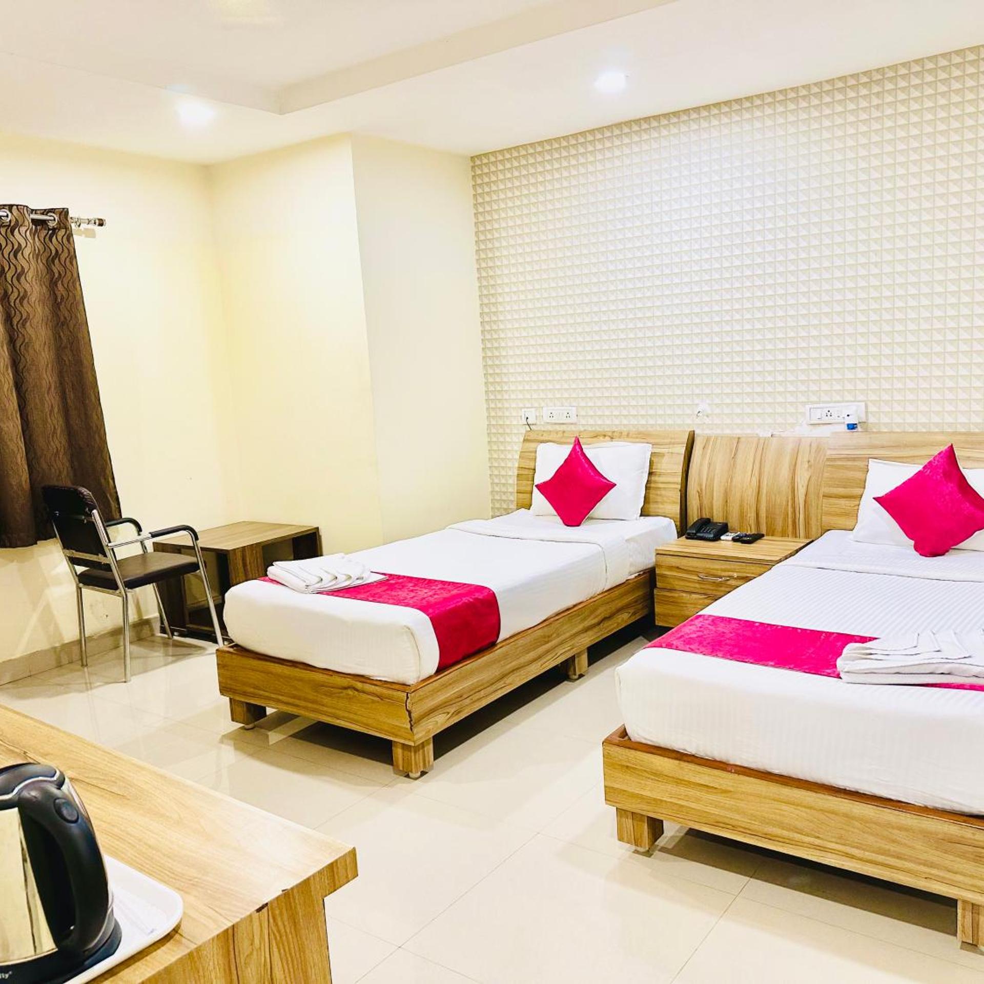 The Landmark Banjara Hills 14/28