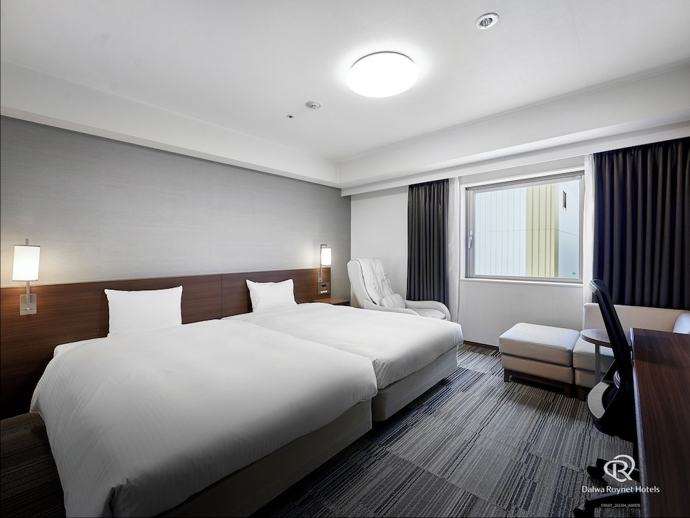 Deluxe, Twin Beds, Smoking