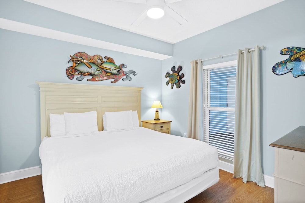 1 BEDROOM, CONDO, BEACH VIEW