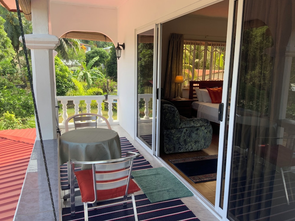 The Orchard Self-Catering Villa 32/50