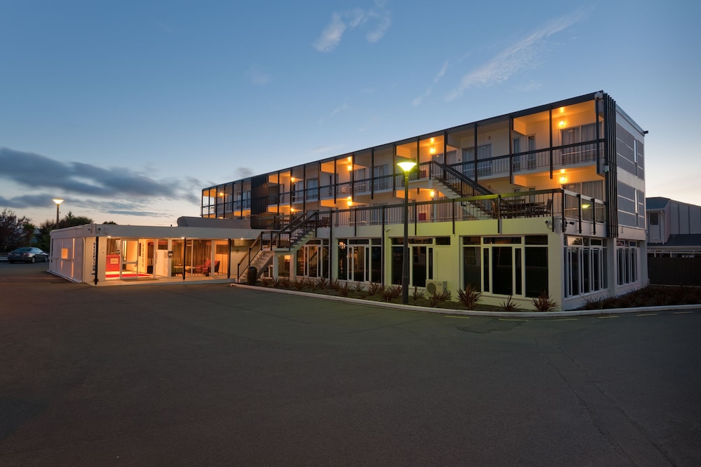 The Riccarton 1/50