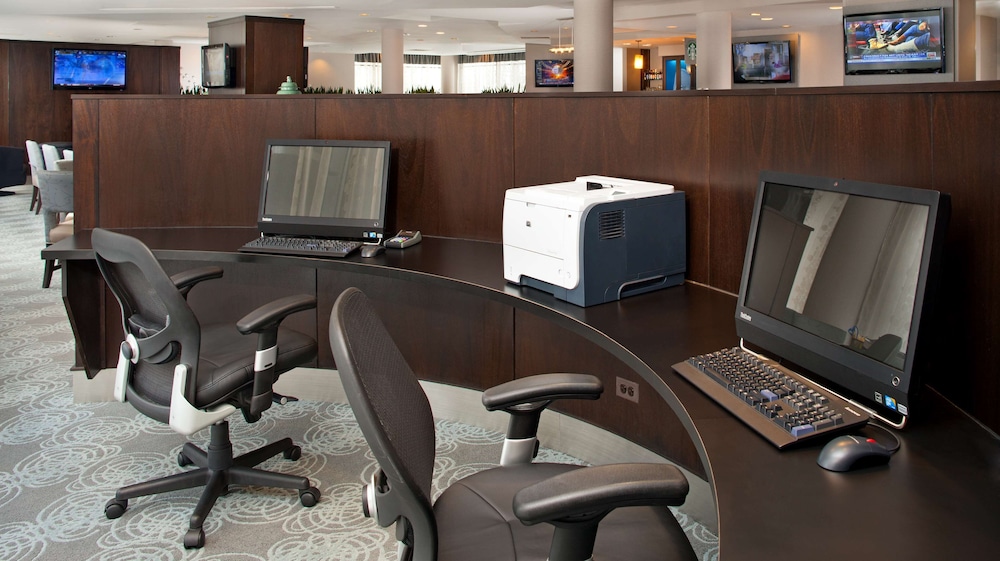 Doubletree By Hilton Chicago Schaumburg 40/45