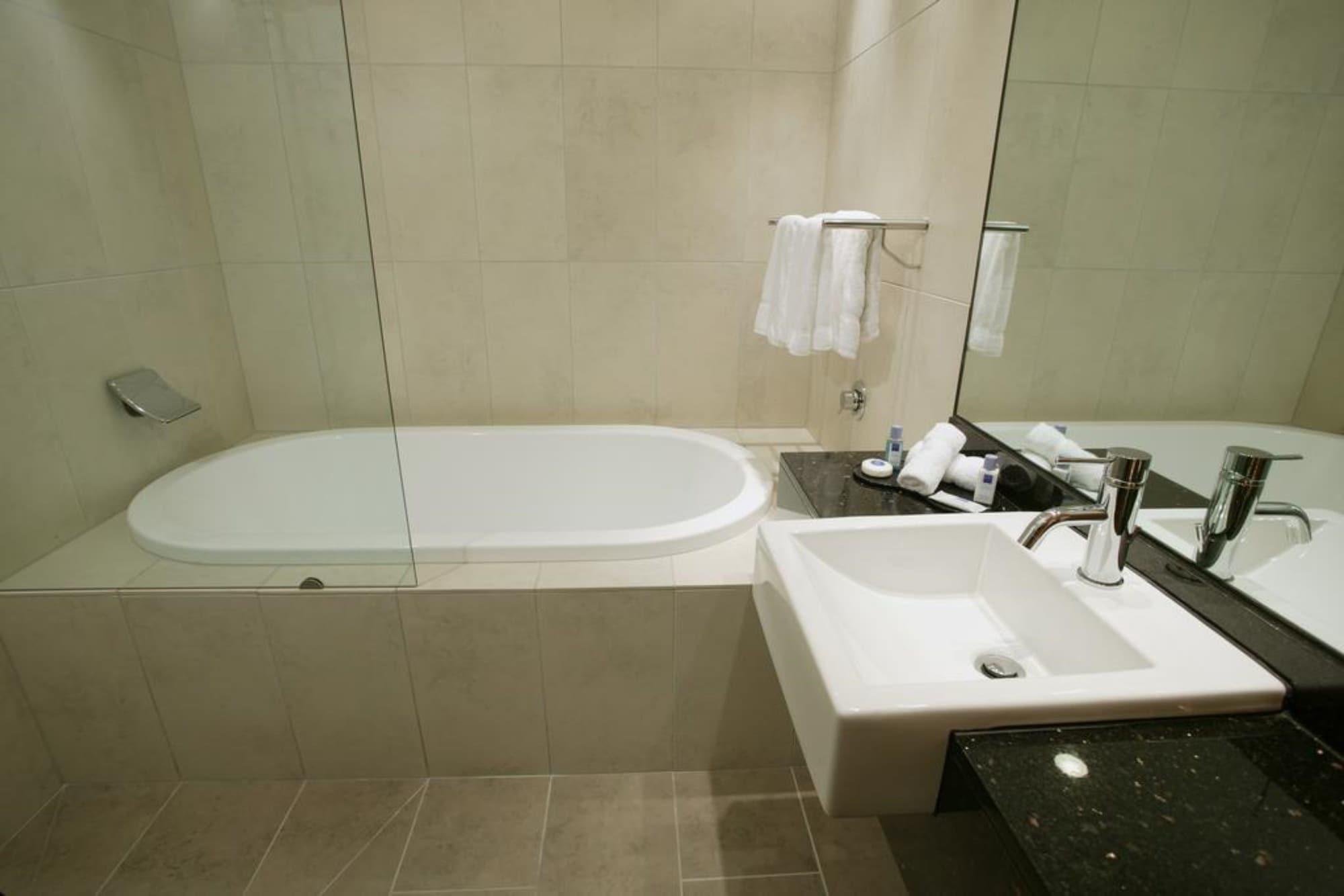 Executive, Suite, Balcony