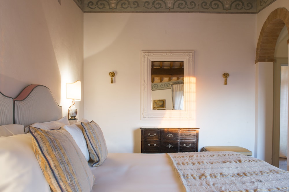Castello di Velona Resort SPA & Winery 40/104