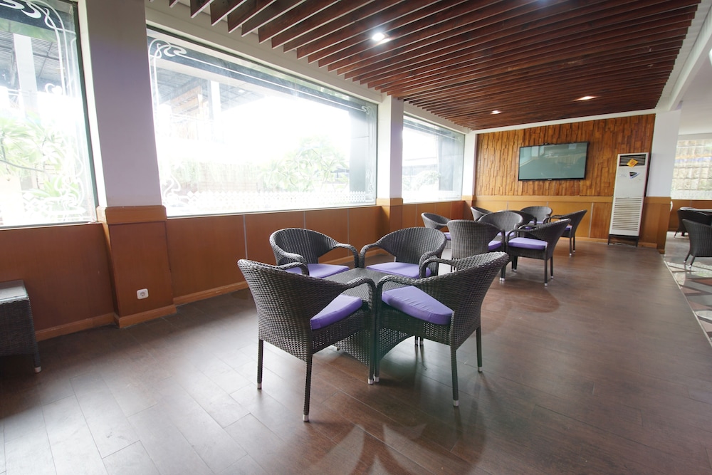Hotel New Puri Garden Bandara Semarang 26/44