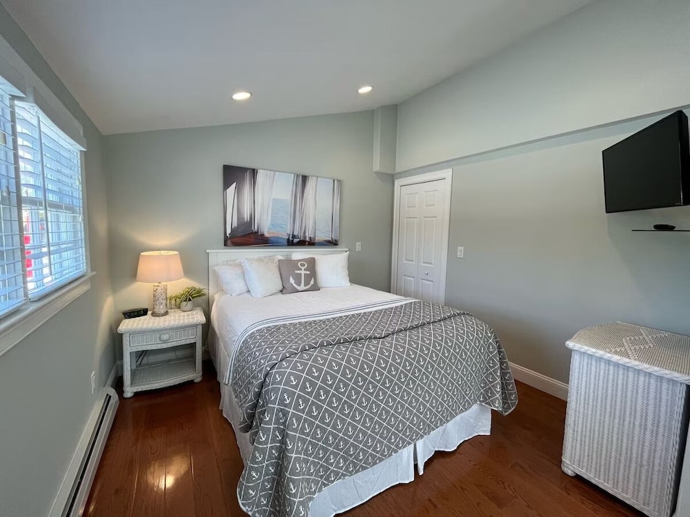 Beach Breeze Inn 17/50