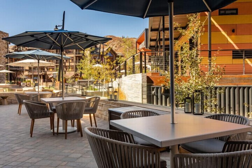 Limelight Hotel Snowmass 41/59