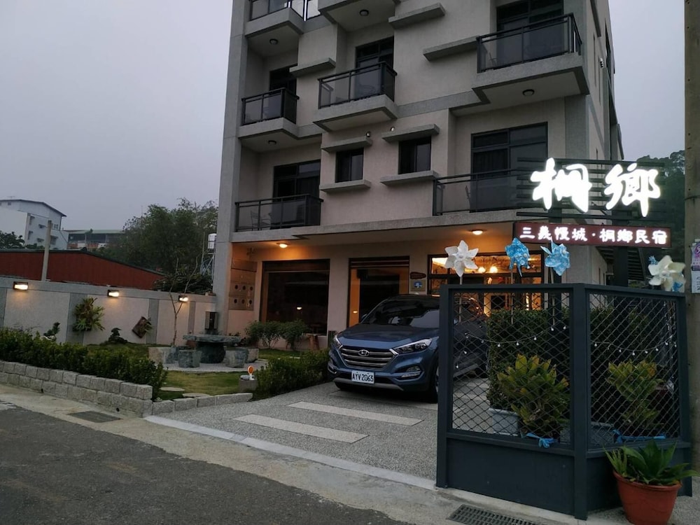 Tung Shaing 31/36