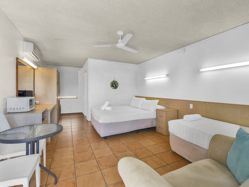 Camden Motor Inn 19/57