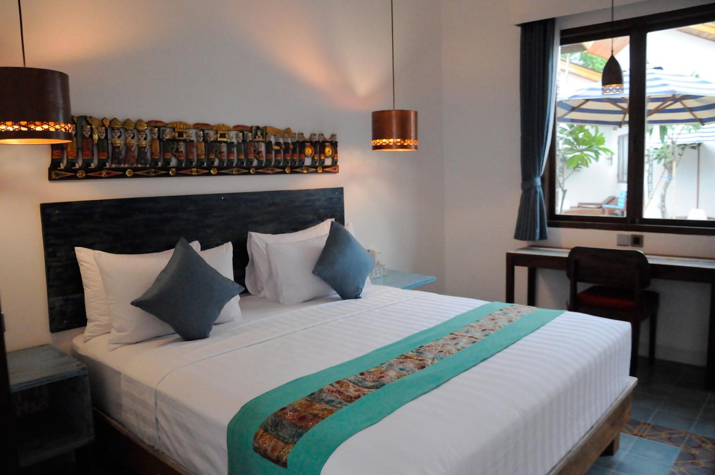 ROOM, DOUBLE BED, POOL VIEW