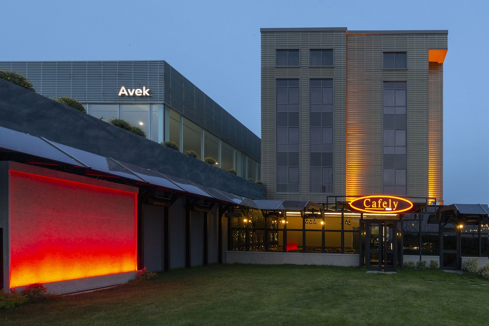 Avec Hotel 52/58