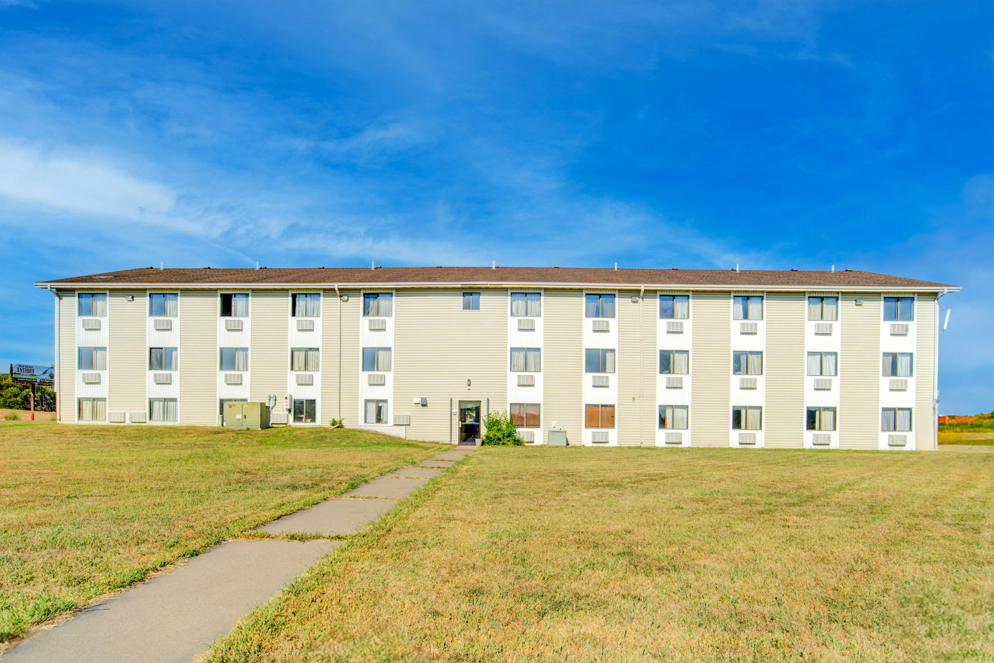 Capital O Amerihost Inn and Suites Kingdom City Hwy 54 MO in KINGDOM CITY - MO