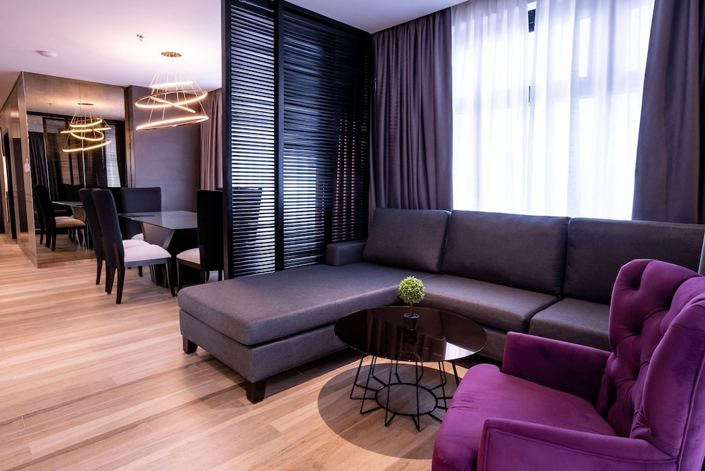 Coro Hotel 26/50