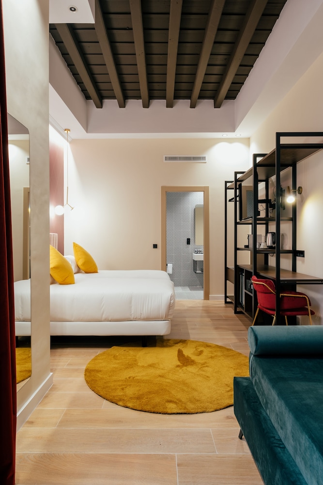 غرفة عائلية، Hotel Cetina Sevilla 5/10