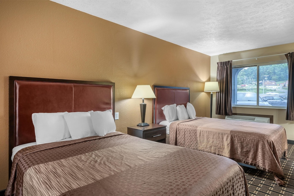 SureStay Hotel by Best Western Summersville 16/50