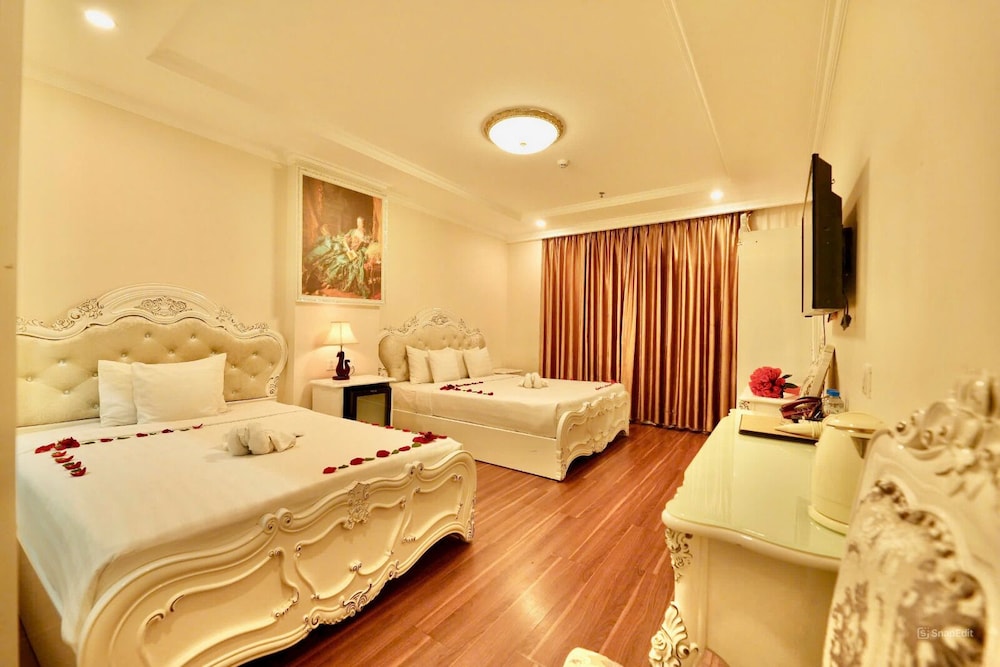 Tuyet Son Hotel 24/68