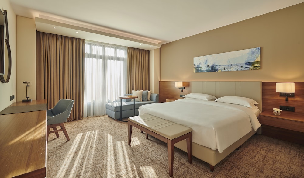 Hyatt Regency Thessaloniki 24/82