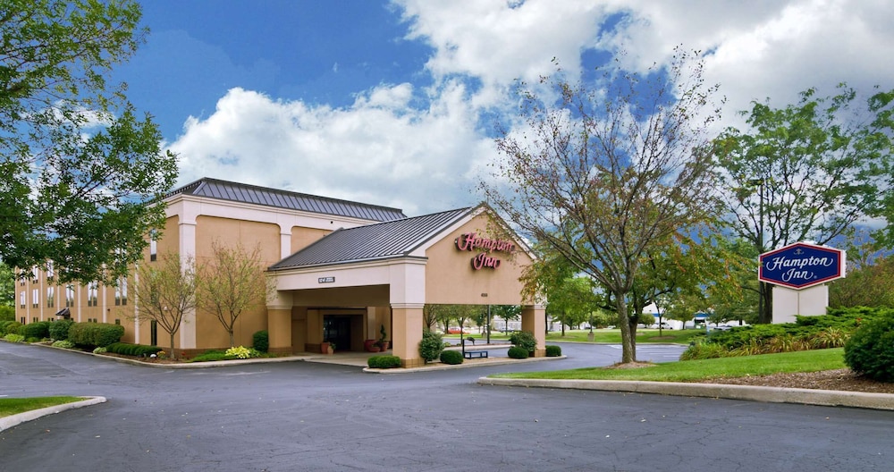 Hampton Inn Wooster 1/36