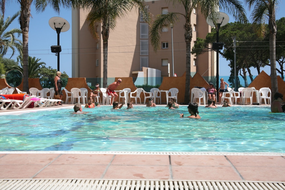 Reymar Hotel 26/33