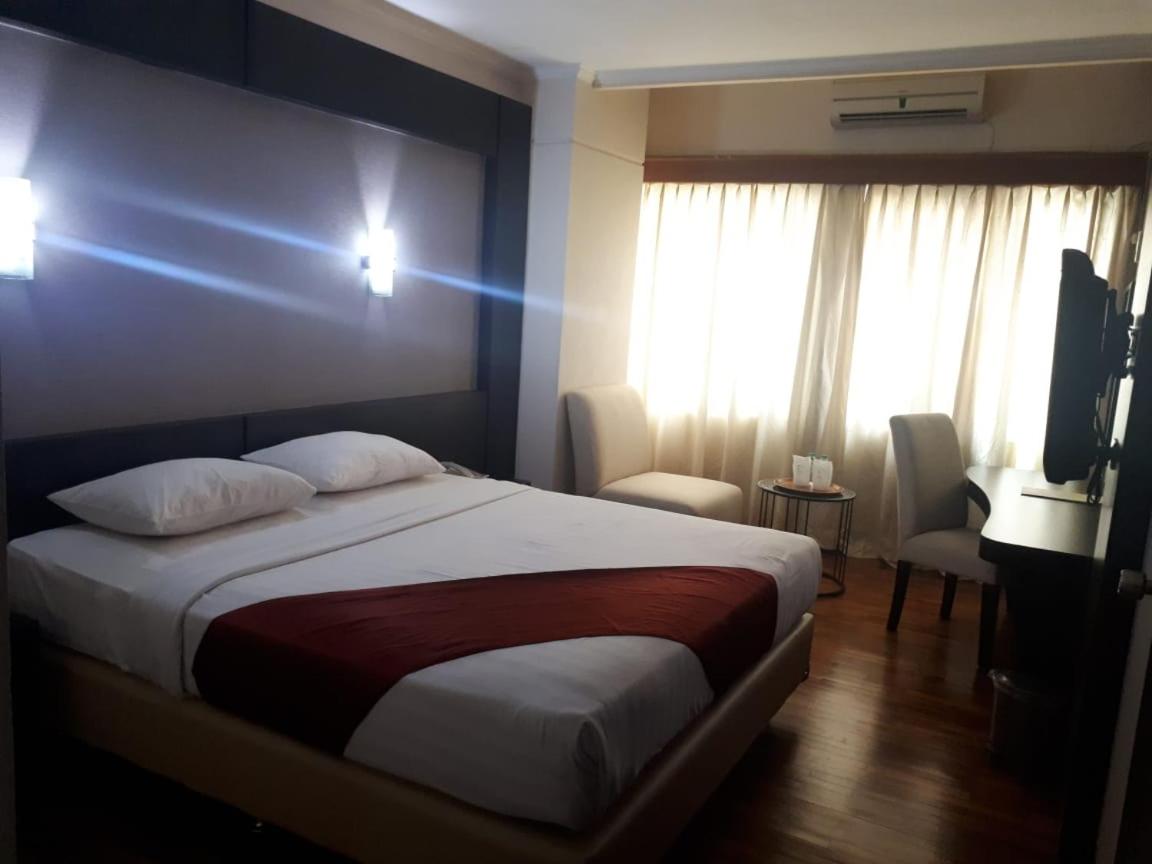 Hotel Mega Cikini 8/28