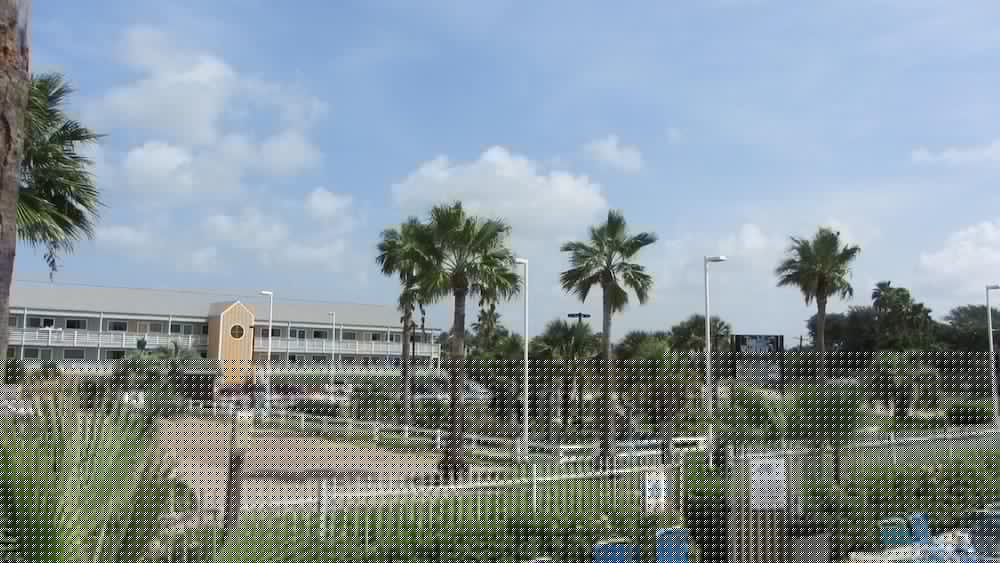 Inn at The Waterpark 60/64