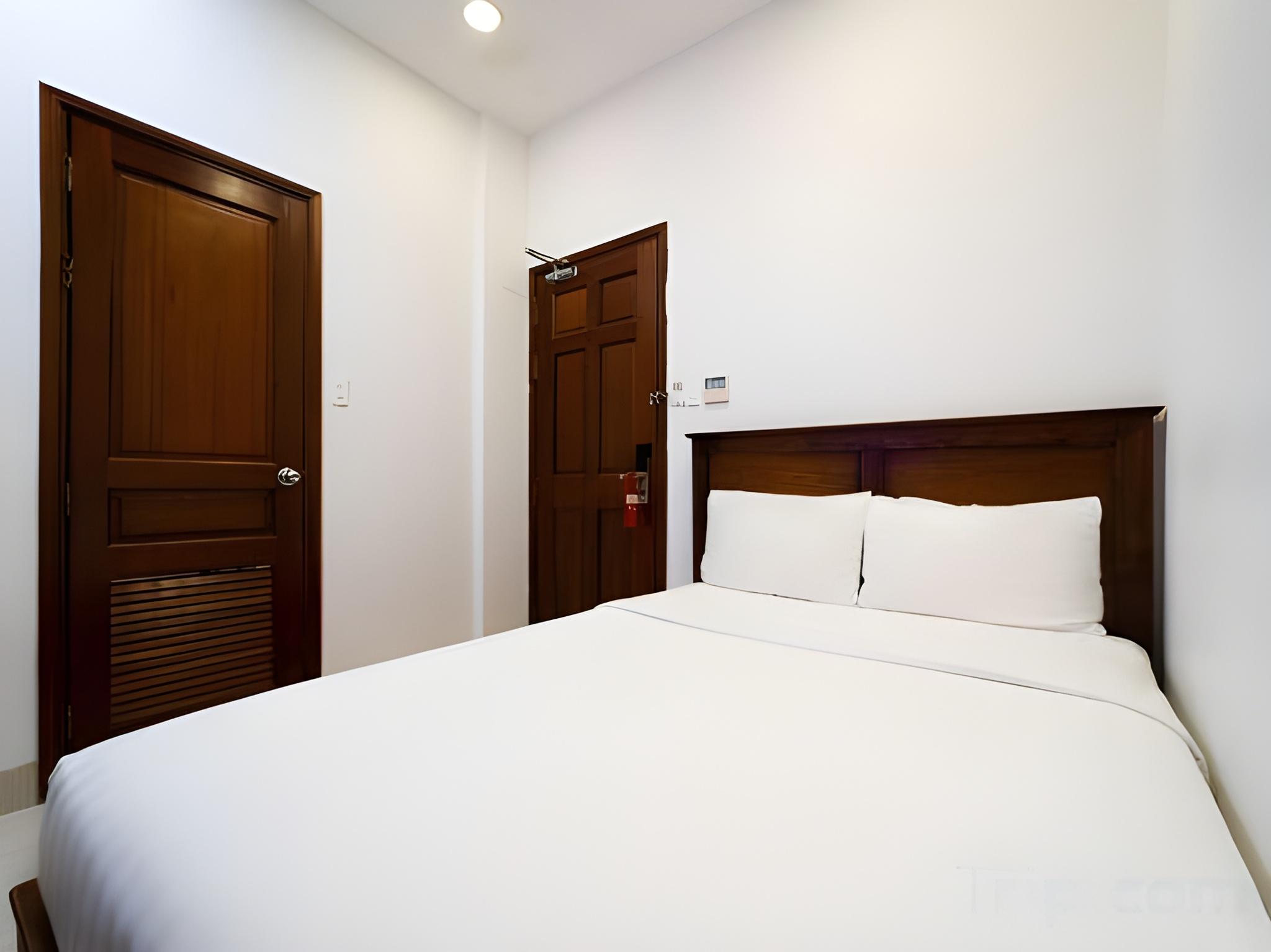 Superior, Double Bed, No Window