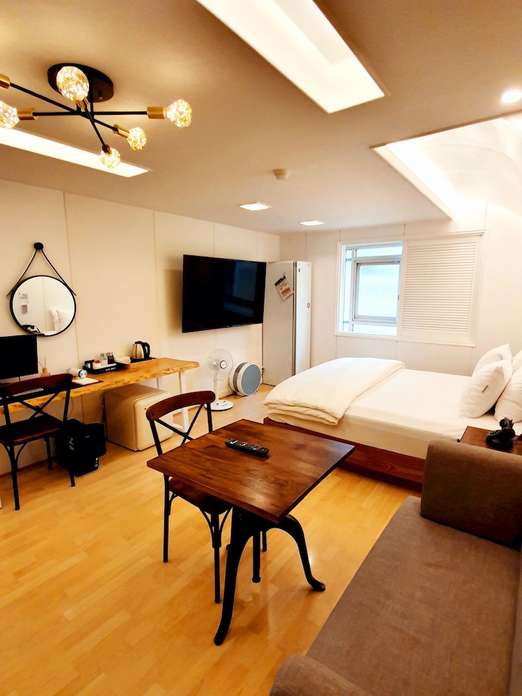 Uneed Hotel 47/60