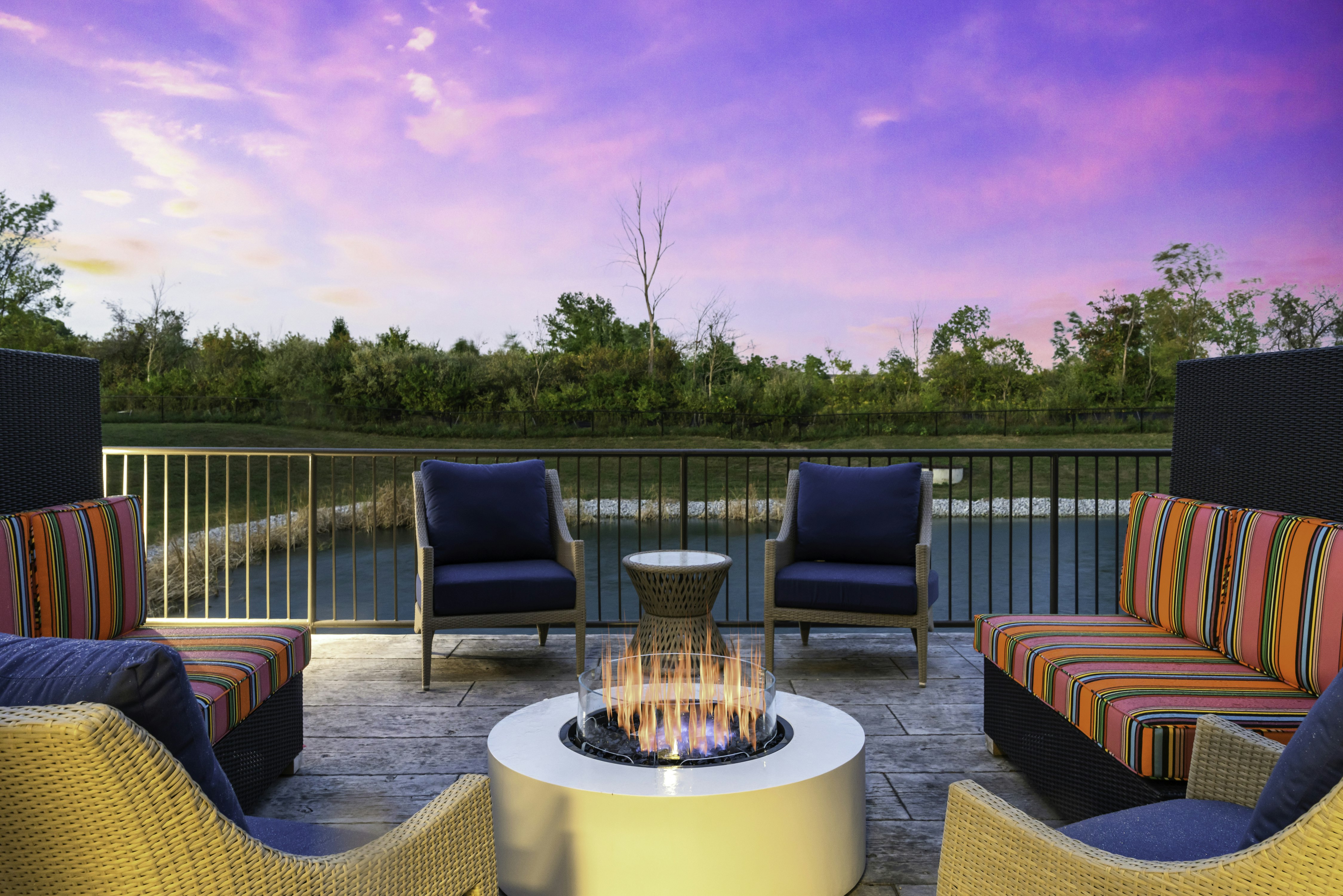 Home2 Suites by Hilton Fort Wayne North 12/18