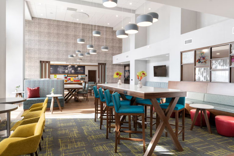 Hampton Inn & Suites by Hilton Downtown Bozeman 6/7