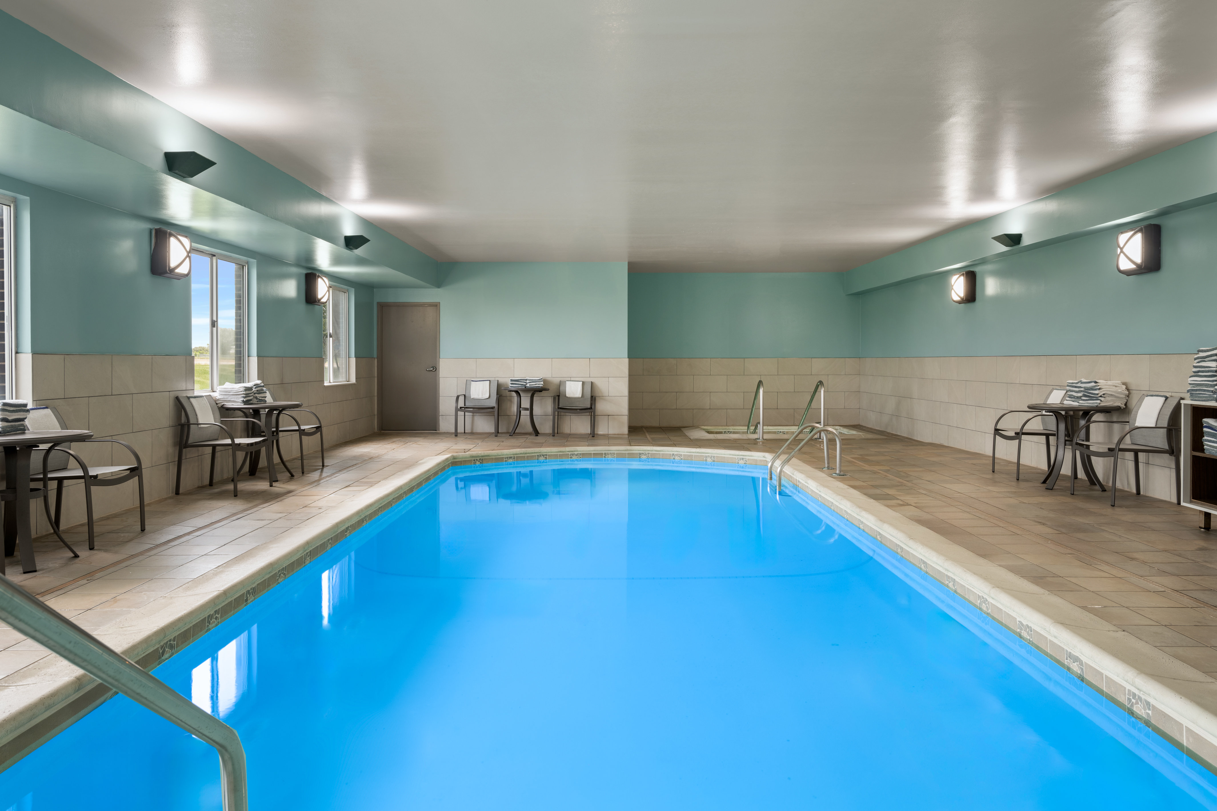 Holiday Inn Express Hotel And Suites Altoona Des Moines 38/75