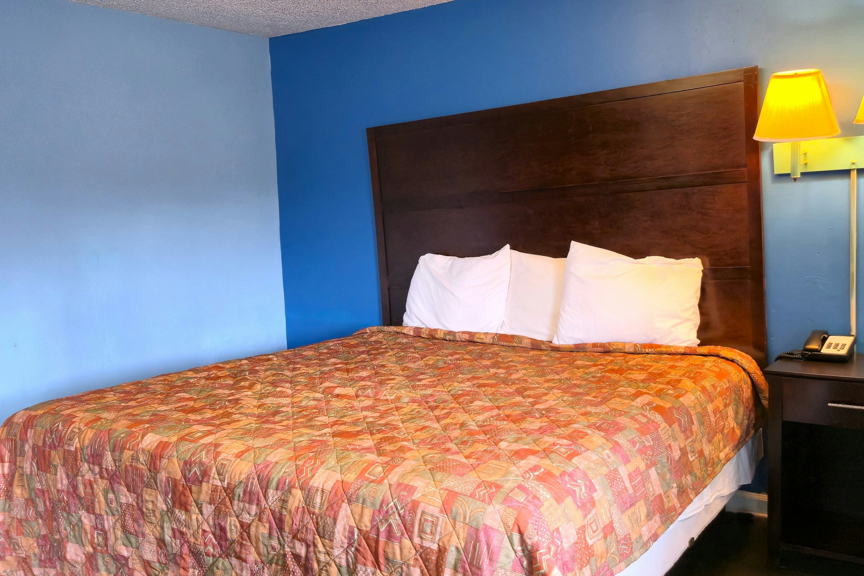 Holiday Motel by Belvilla Cleveland, TN 26/44