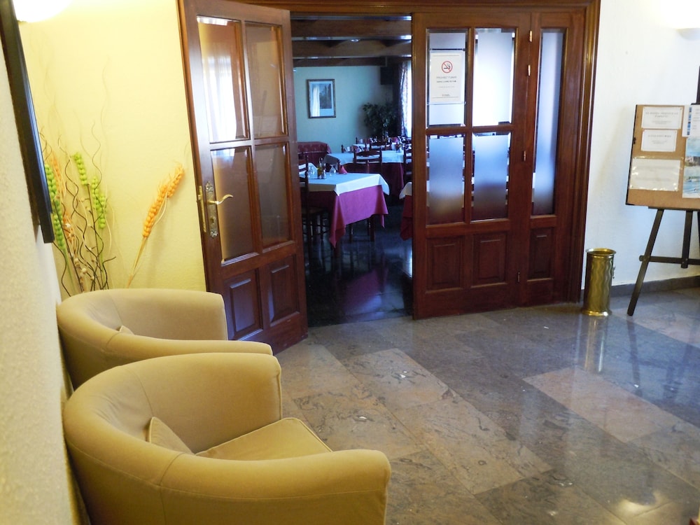 Hotel Urogallo (ex Husa) 26/46