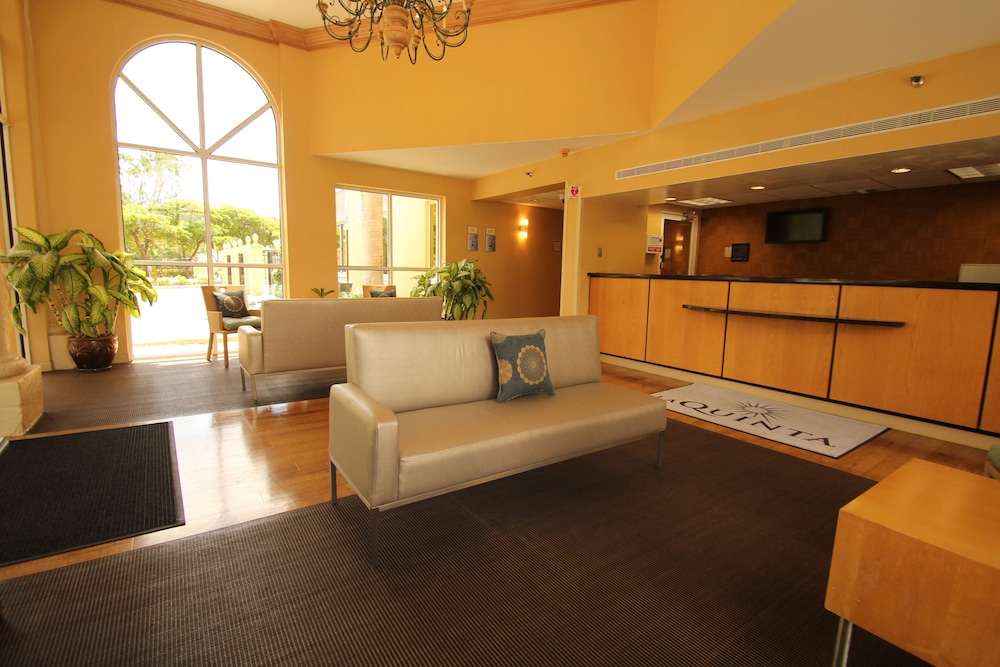 La Quinta Inn Suites By Wyndham West Palm Beach Airport 34/50