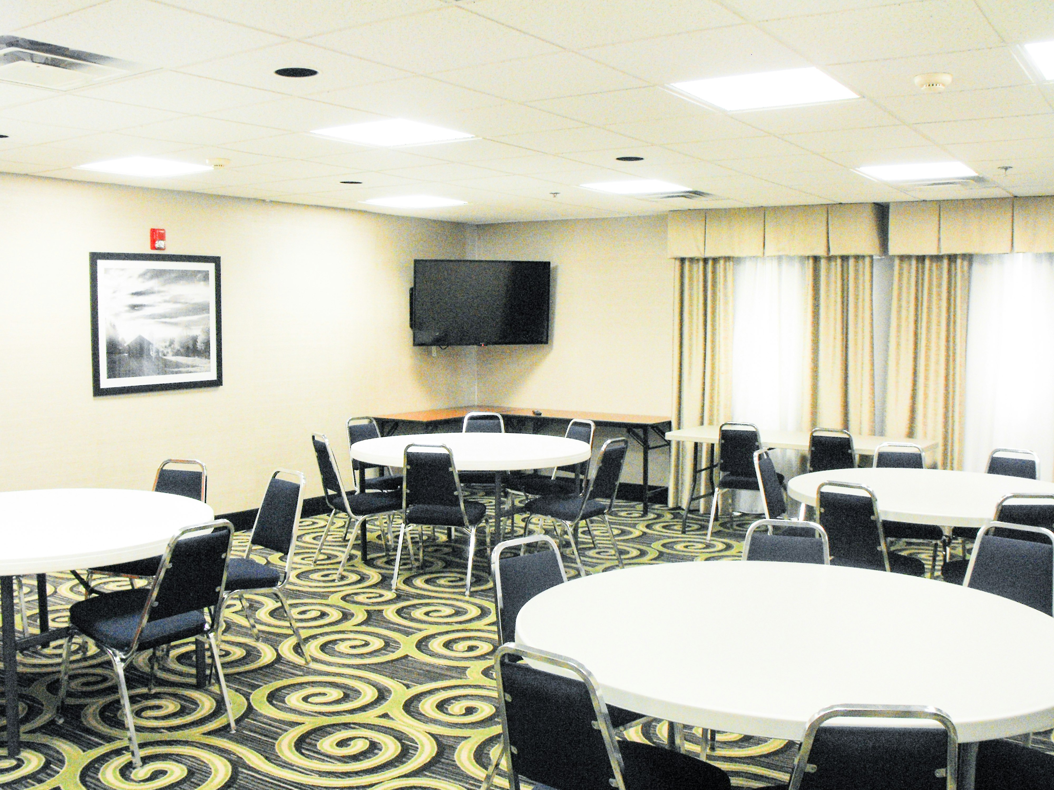 Hampton Inn Lancaster, OH 44/53