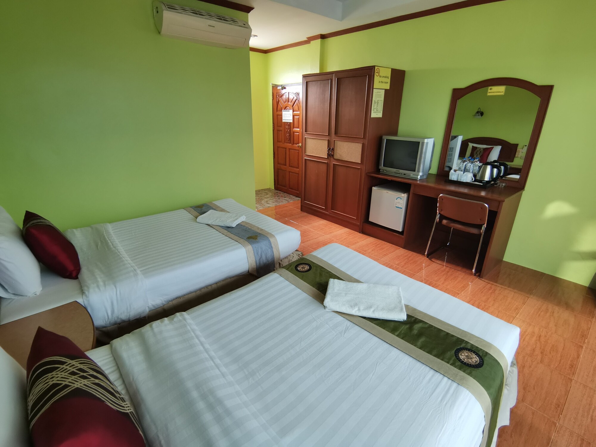 SUPERIOR, TWIN BEDS