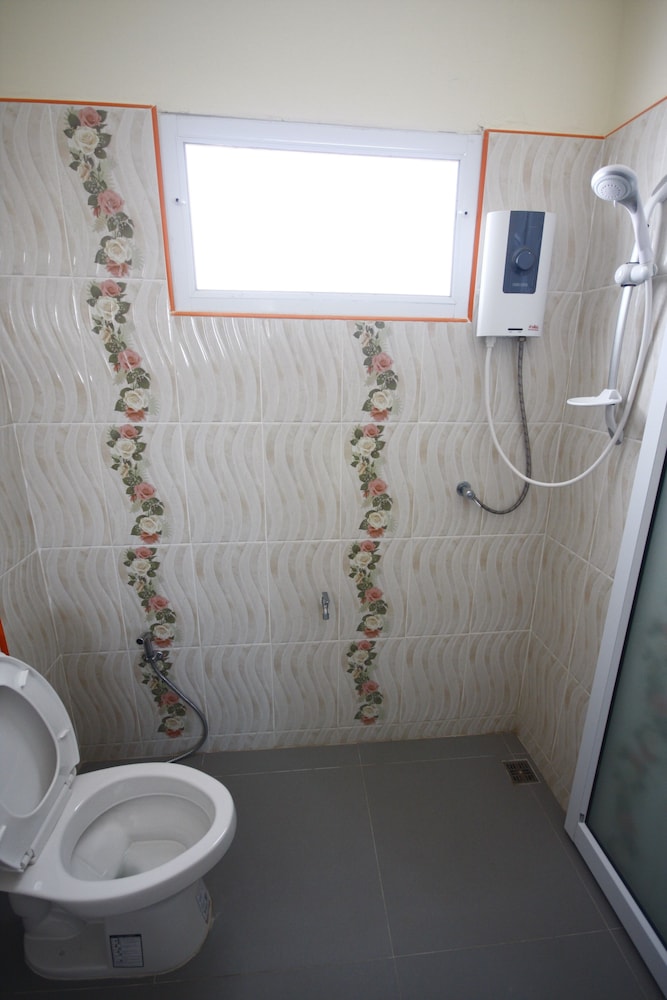 غرفة قياسية بسريرين منفصلين، Chalerm Lak Mansion 2/3