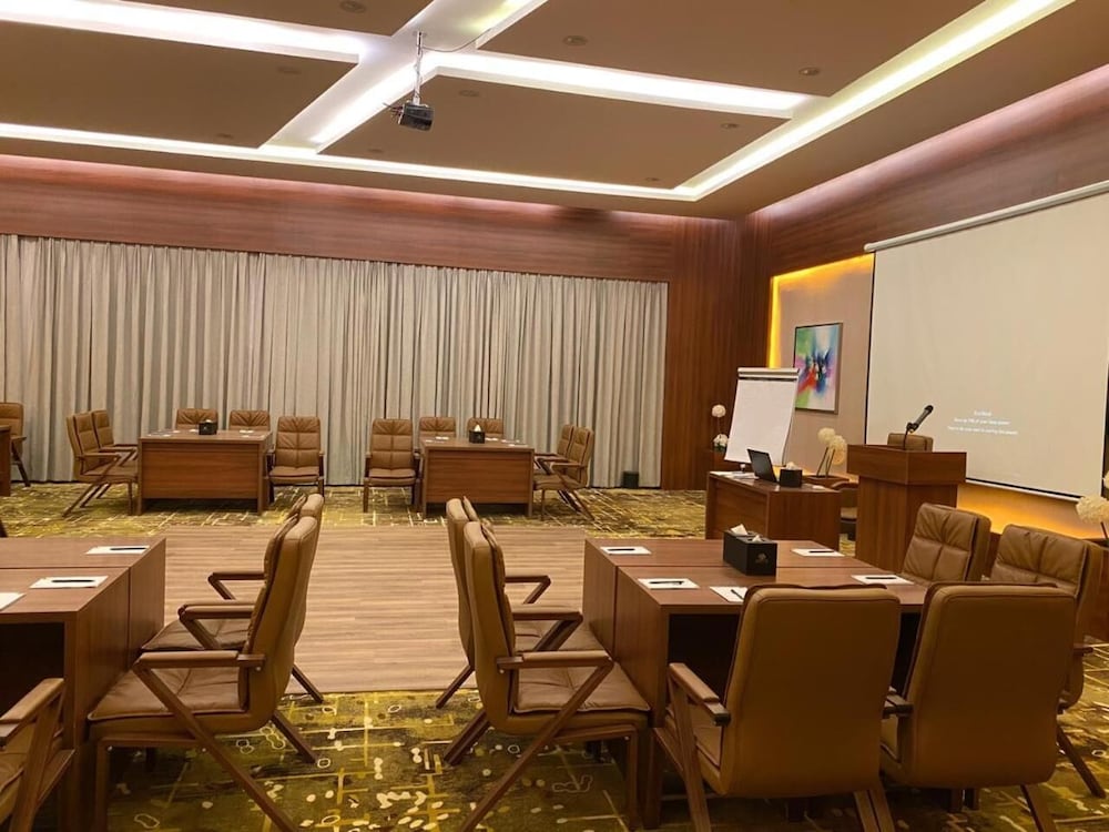 فندق مشارف المدن للأجنحة الفندقية(Msharef Al Moden Suites) 51/55