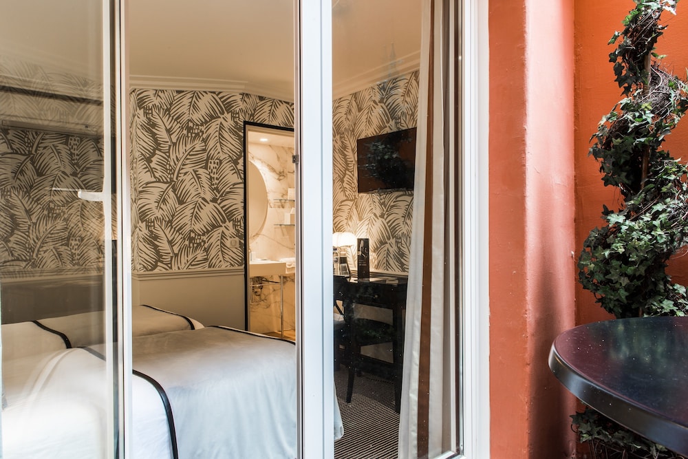 Hotel Jardin Le Brea 33/76